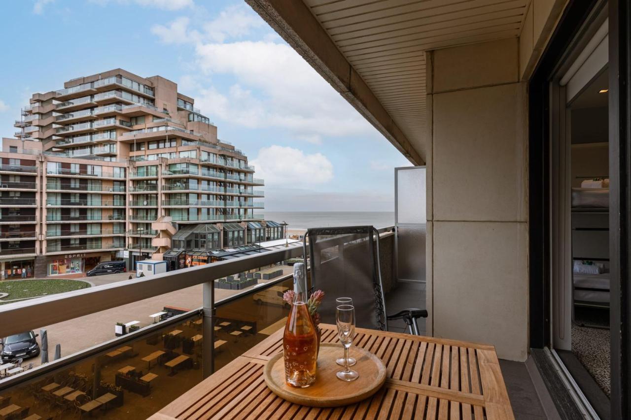 Modern Apartment In Centre Of Knokke Екстер'єр фото