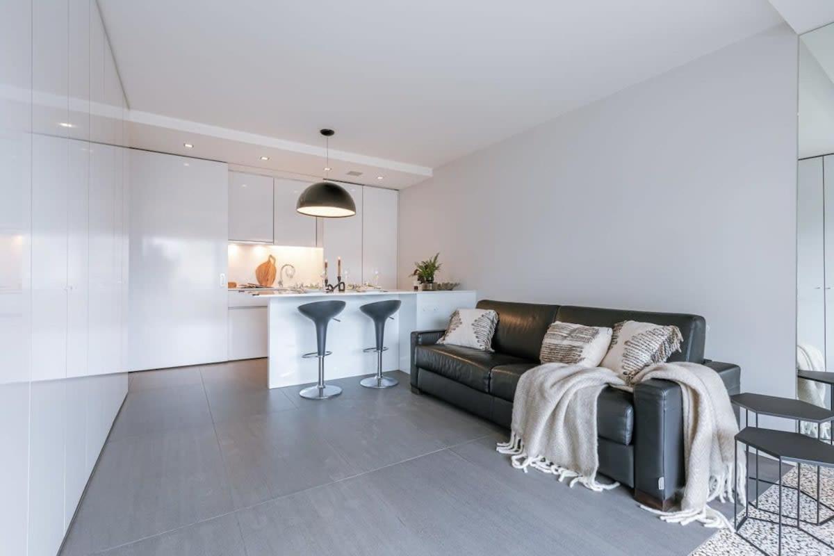 Modern Apartment In Centre Of Knokke Екстер'єр фото
